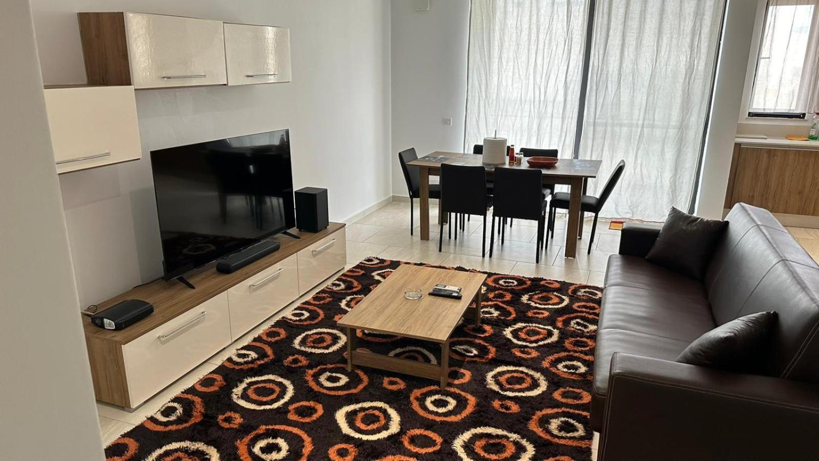 Żebbuġ Your Elegant Home Away From Home Shared Apartment Only With Host מראה חיצוני תמונה